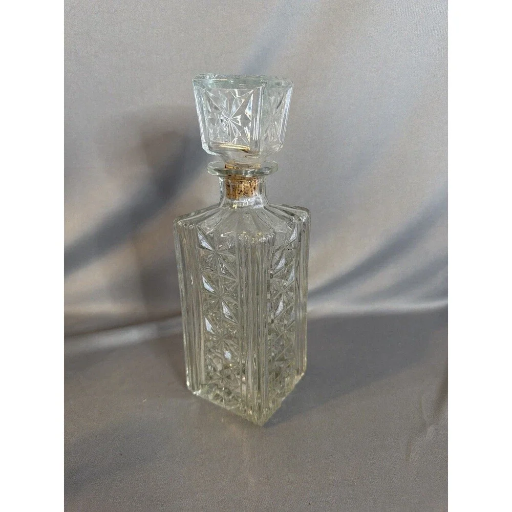 Vintage Glass Liquor Decanter Square Starburst Pattern w Stopper 9”